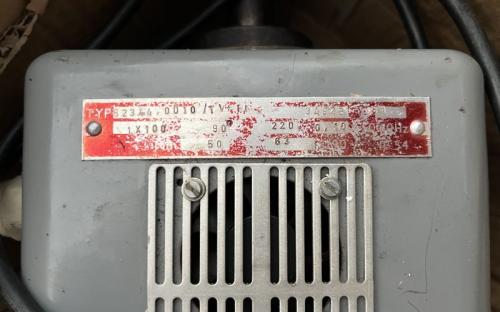 Výrobní štítek pohonu